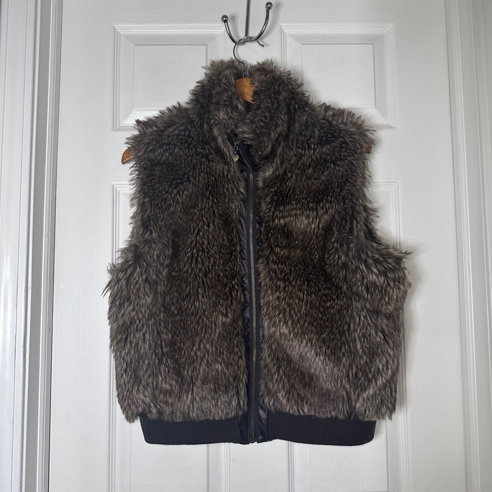 Dollhouse Brown Faux Fur Vest Zip Front Shaggy Sleeveless Jacket Style 2901 L‎